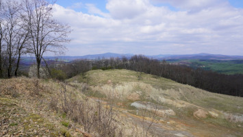 Nemti, agyagbánya - látkép