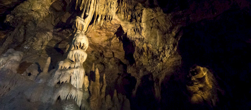 Óévbúcsúztató hosszú túrák a Szent István-barlangban